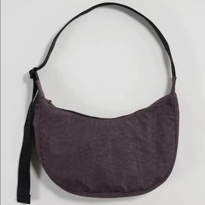Raisin BAGGU Medium Crescent Bag